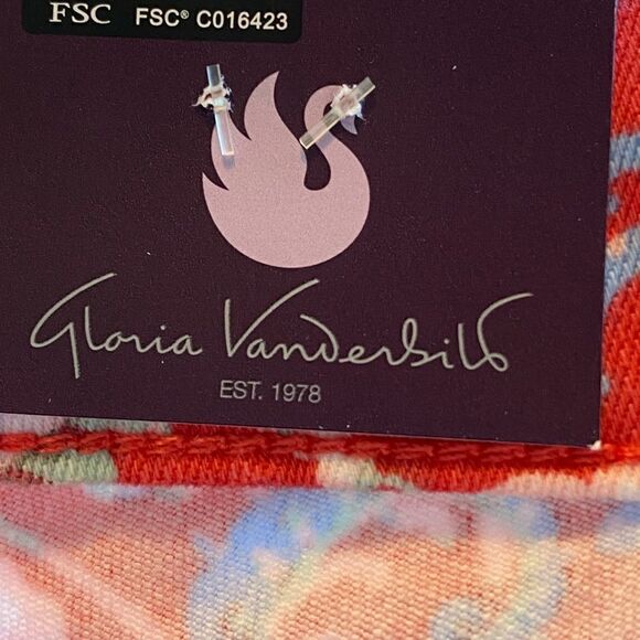 GLORIA VANDERBILT WOMENS City Shorts Color: Calm Coral - Milonga Paisleys - Picture 7 of 10